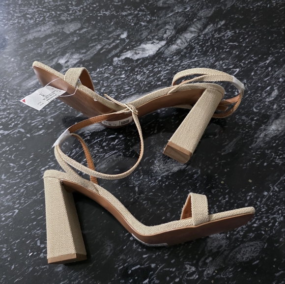 BRAND NEW SIMMI LONDON WOMEN'S SANDALS - Picture 6 of 15